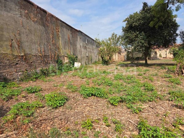 casa indipendente in vendita a Luzzara