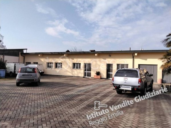 locale commerciale in vendita a Luzzara