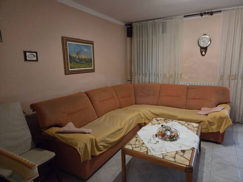 casa indipendente in vendita a Luzzara