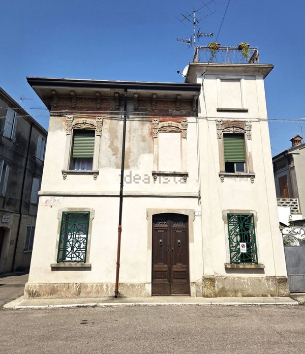 casa indipendente in vendita a Luzzara