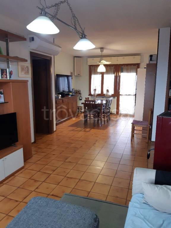 appartamento in vendita a Montecchio Emilia
