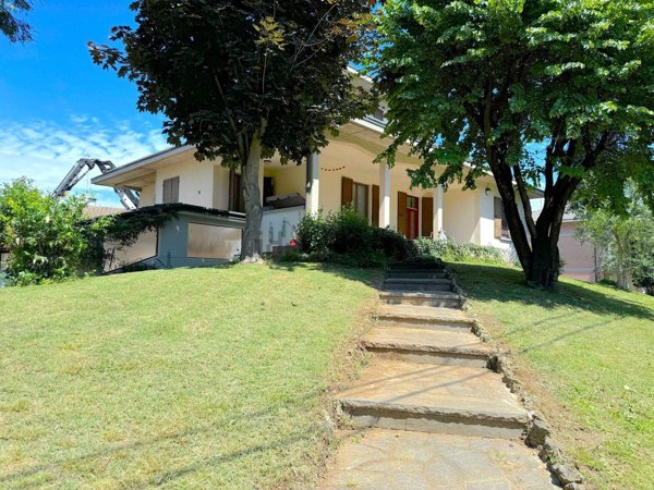 casa indipendente in vendita a Montecchio Emilia