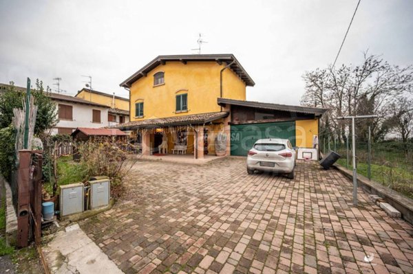 casa indipendente in vendita a Montecchio Emilia