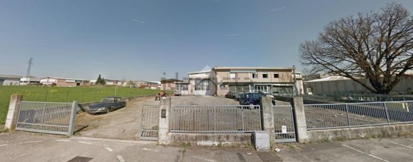 capannone in vendita a Montecchio Emilia