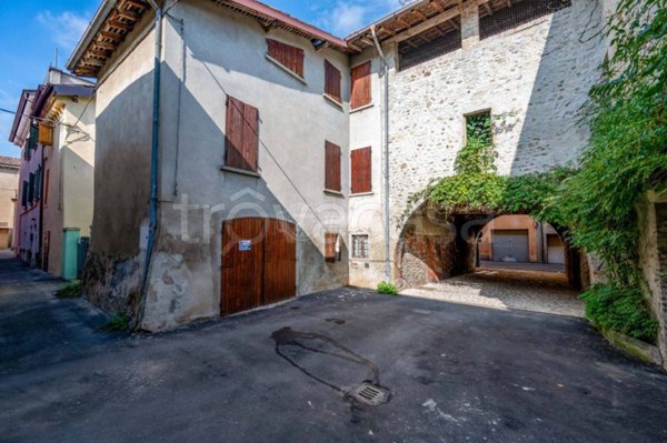 casa indipendente in vendita a Montecchio Emilia