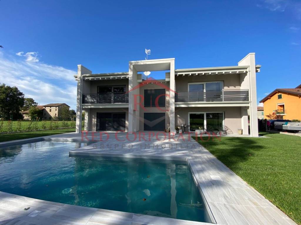 casa indipendente in vendita a Montecchio Emilia