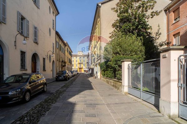negozio in vendita a Montecchio Emilia