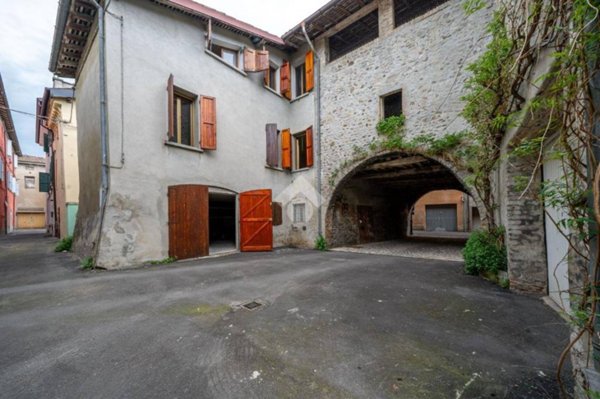 casa indipendente in vendita a Montecchio Emilia