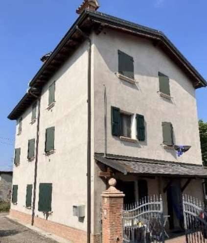 casa indipendente in vendita a Montecchio Emilia