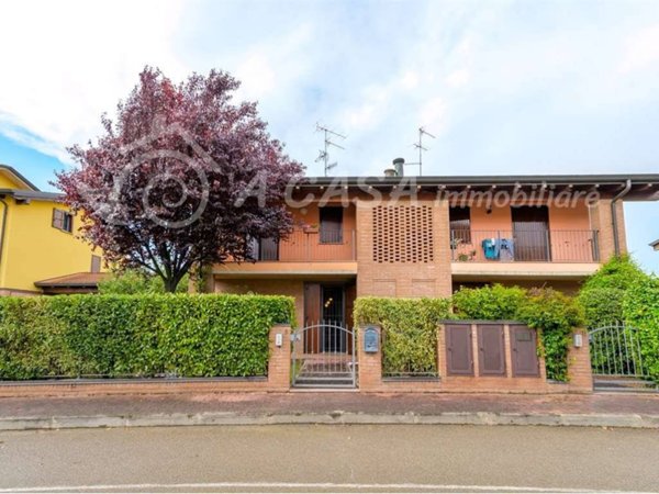 casa indipendente in vendita a Montecchio Emilia