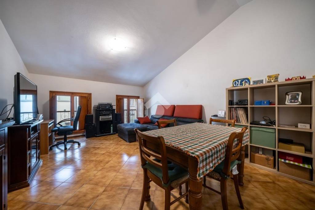 appartamento in vendita a Montecchio Emilia