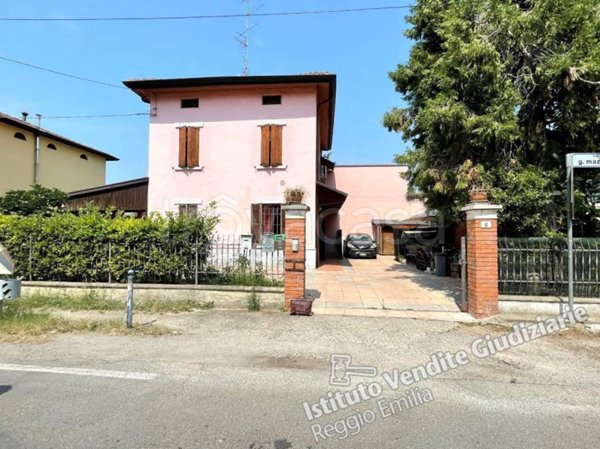 appartamento in vendita a Montecchio Emilia