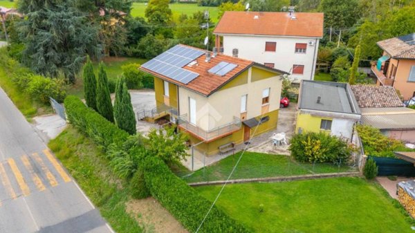casa indipendente in vendita a Montecchio Emilia