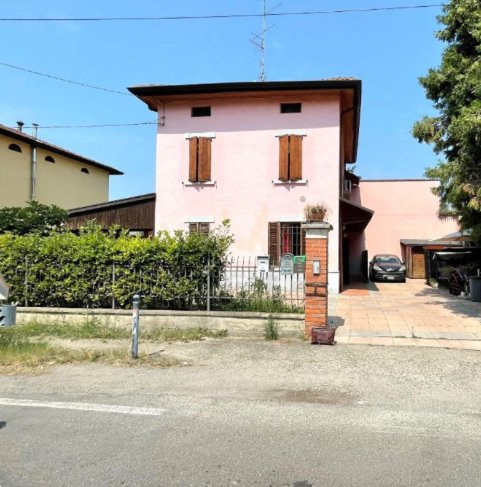 appartamento in vendita a Montecchio Emilia