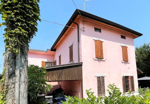 appartamento in vendita a Montecchio Emilia