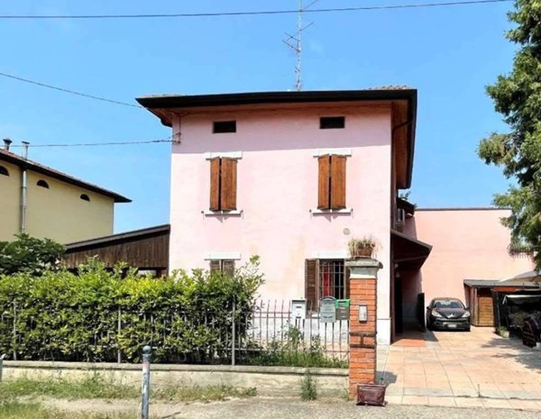 appartamento in vendita a Montecchio Emilia