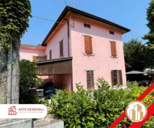 appartamento in vendita a Montecchio Emilia