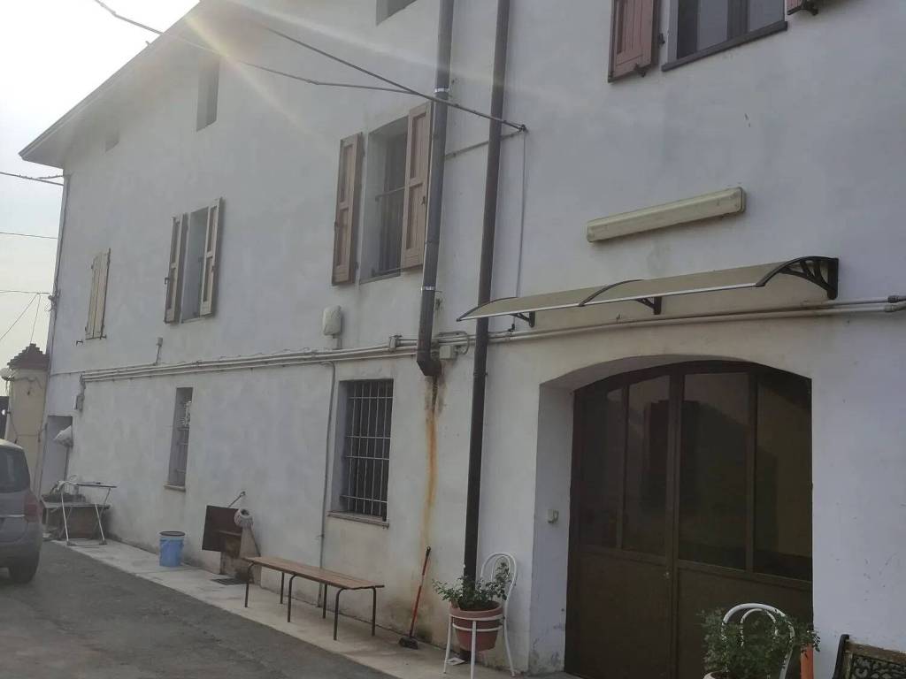 casa indipendente in vendita a Montecchio Emilia