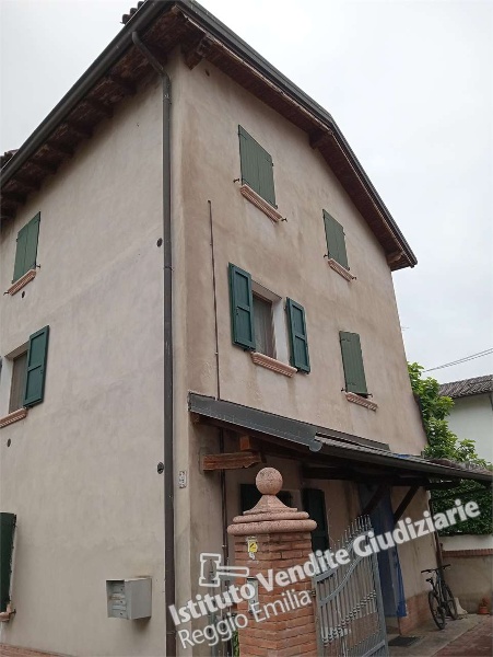 casa indipendente in vendita a Montecchio Emilia