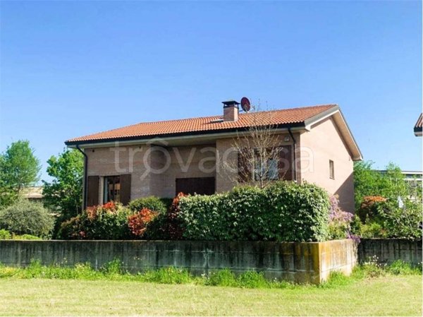 casa indipendente in vendita a Montecchio Emilia