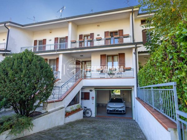 casa indipendente in vendita a Montecchio Emilia