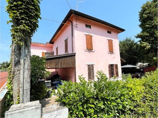 appartamento in vendita a Montecchio Emilia