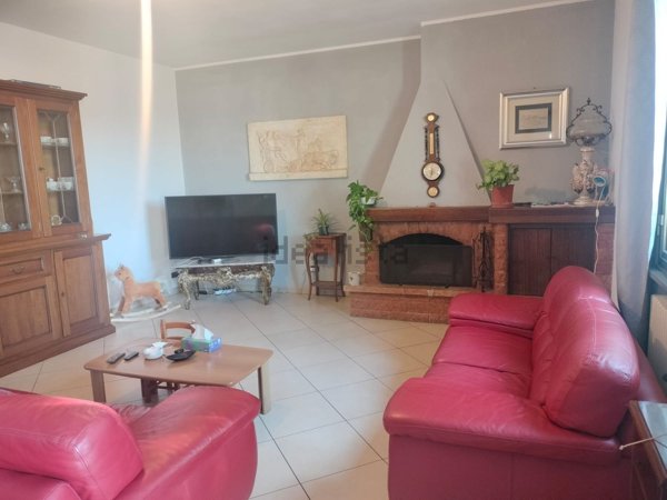 appartamento in vendita a Montecchio Emilia