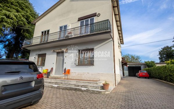 appartamento in vendita a Montecchio Emilia