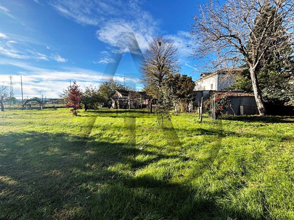 casa indipendente in vendita a Montecchio Emilia