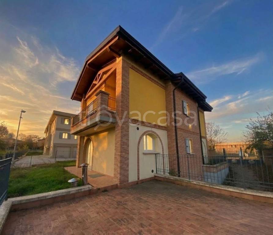 casa indipendente in vendita a Montecchio Emilia