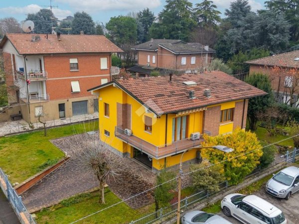 casa indipendente in vendita a Montecchio Emilia