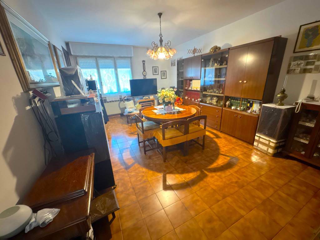 casa indipendente in vendita a Montecchio Emilia