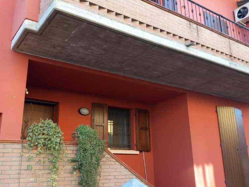 casa indipendente in vendita a Montecchio Emilia