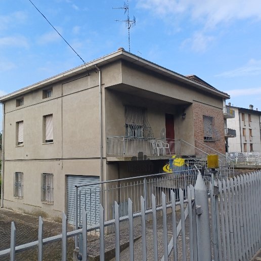 casa indipendente in vendita a Montecchio Emilia