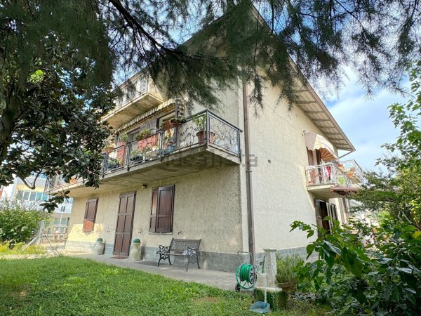 appartamento in vendita a Montecchio Emilia