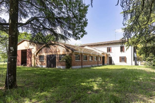 casa indipendente in vendita a Montecchio Emilia