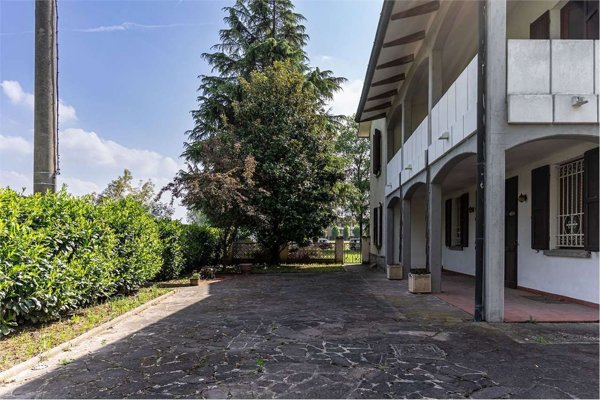 casa indipendente in vendita a Montecchio Emilia