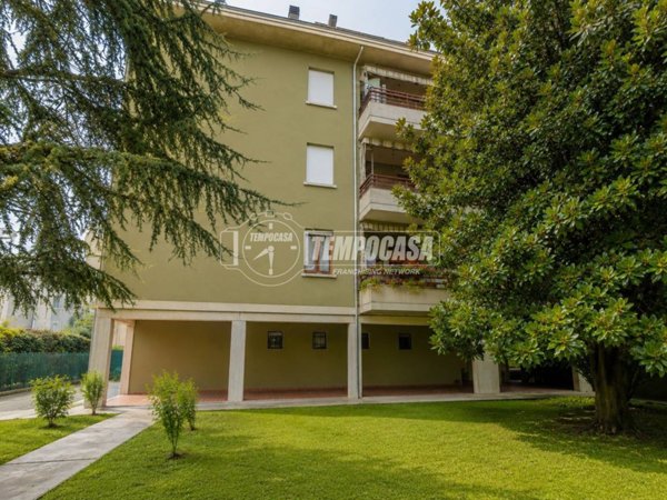 appartamento in vendita a Montecchio Emilia