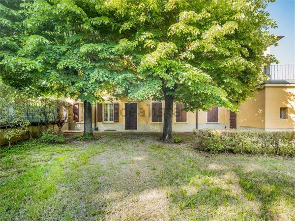 casa indipendente in vendita a Montecchio Emilia