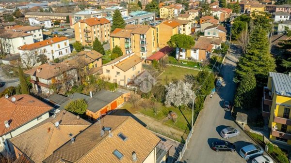casa indipendente in vendita a Montecchio Emilia