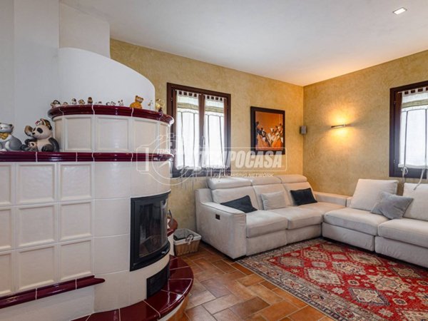 casa indipendente in vendita a Montecchio Emilia