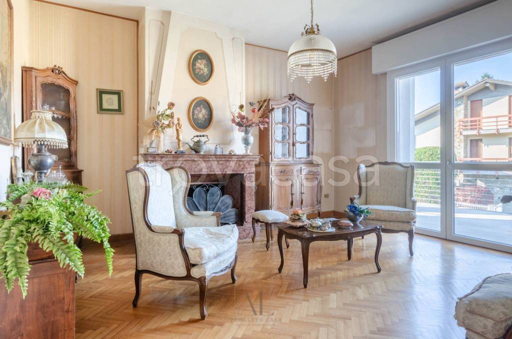 casa indipendente in vendita a Montecchio Emilia
