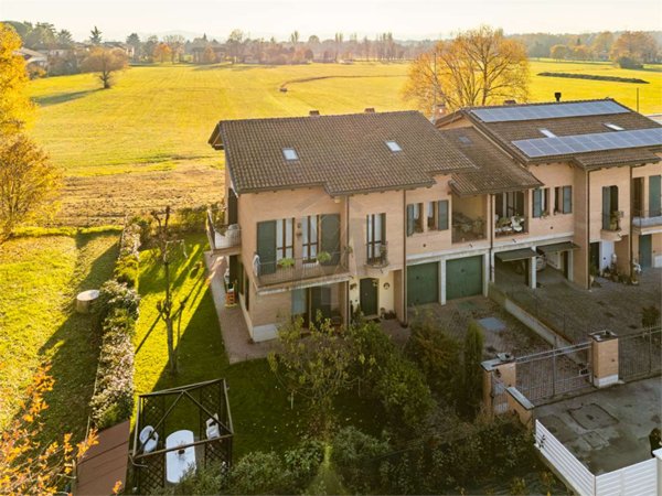 appartamento in vendita a Montecchio Emilia