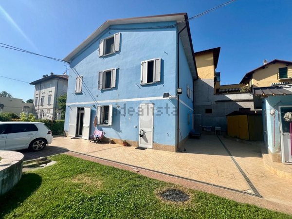 casa semindipendente in vendita a Novellara