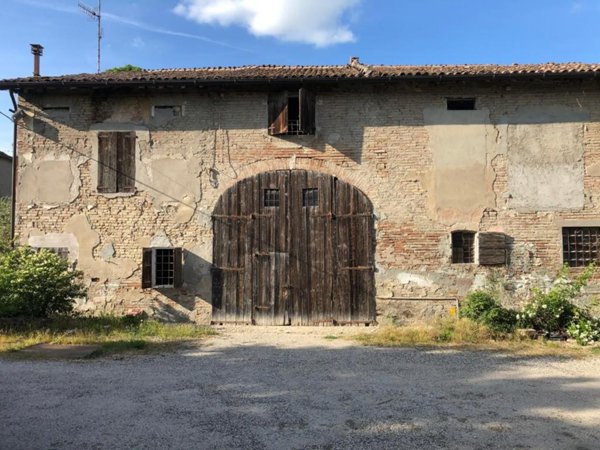 casa indipendente in vendita a Novellara