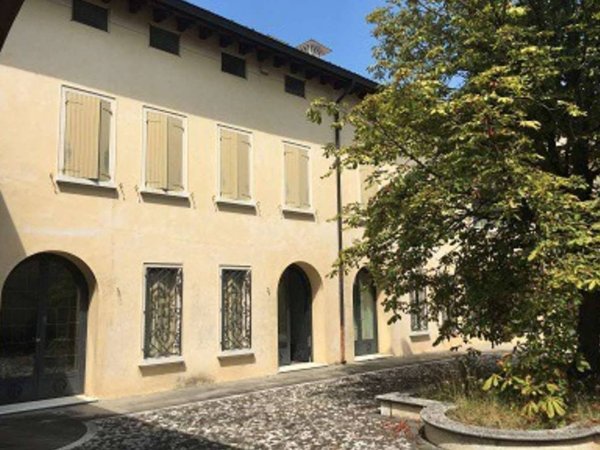 casa indipendente in vendita a Novellara