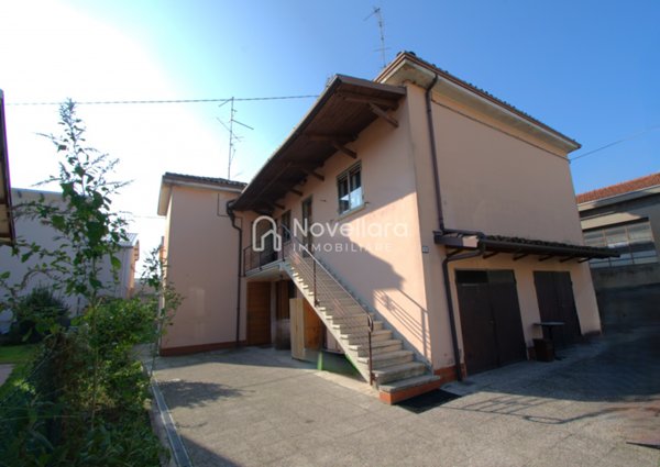 casa indipendente in vendita a Novellara