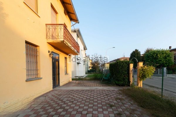 casa indipendente in vendita a Novellara