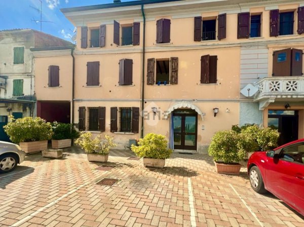 appartamento in vendita a Novellara in zona San Bernardino