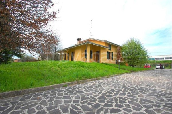 casa indipendente in vendita a Novellara